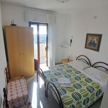 Hotel Alberta Маса Екстериор снимка