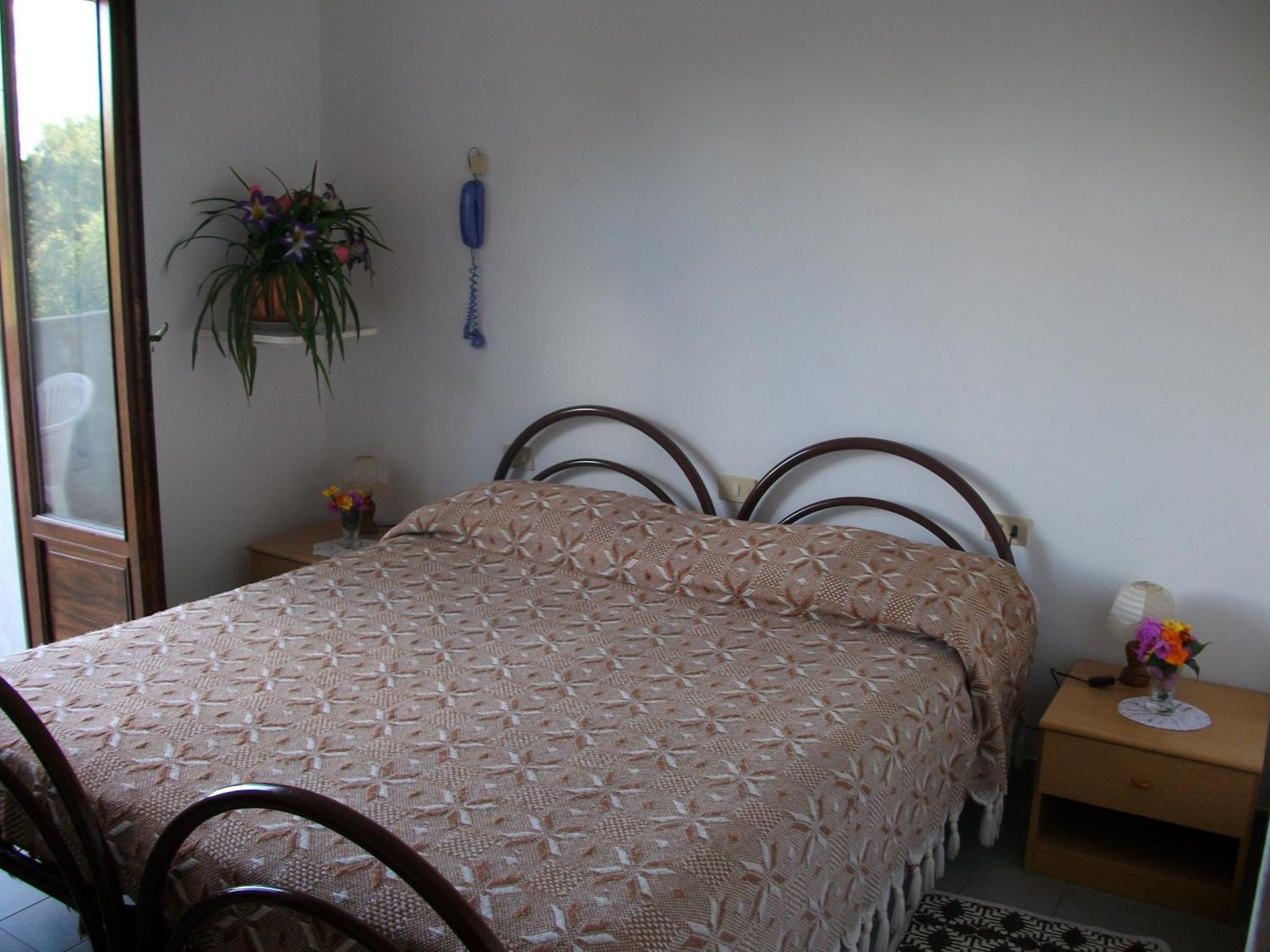 Hotel Alberta Маса Екстериор снимка