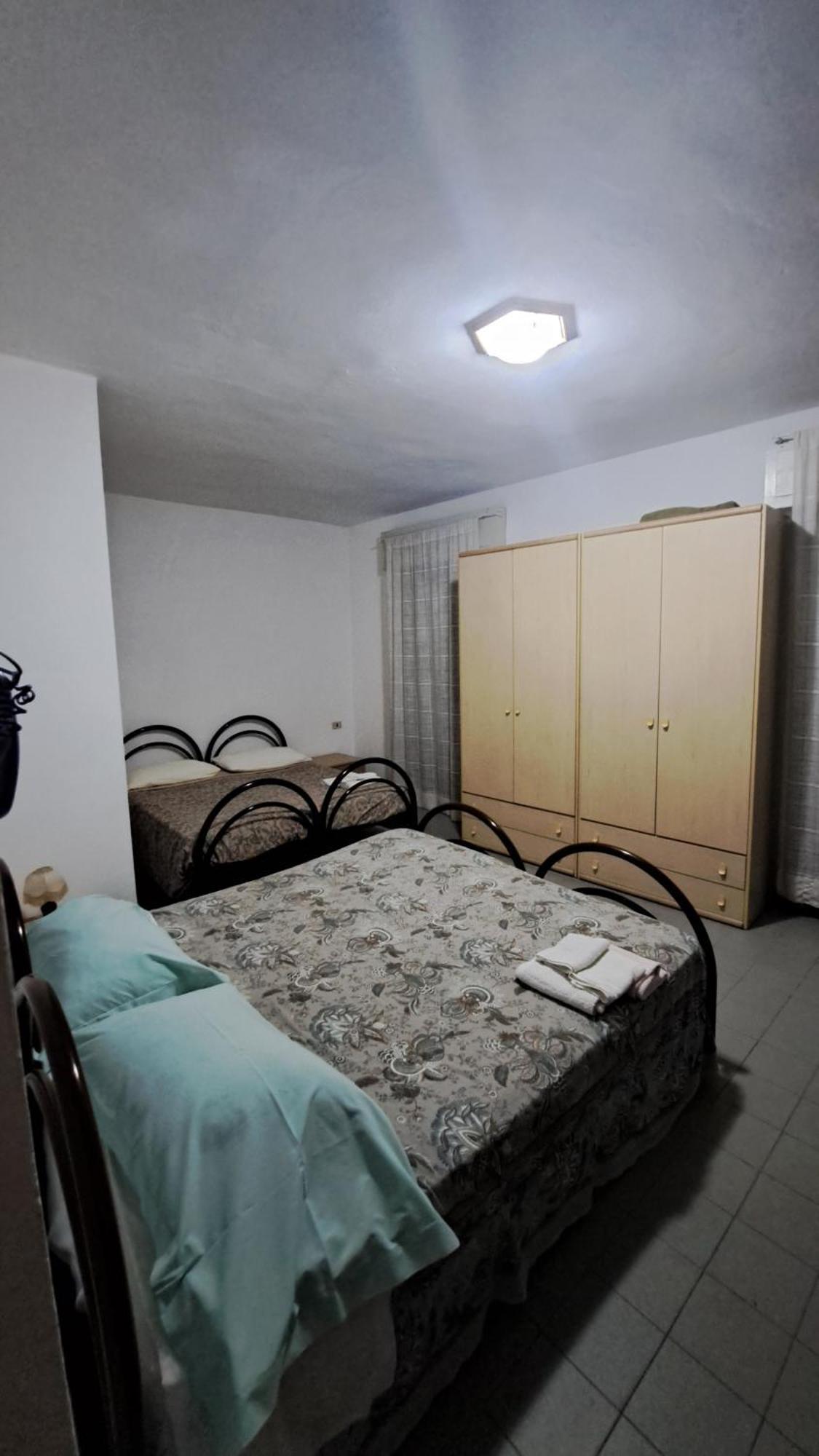 Hotel Alberta Маса Екстериор снимка